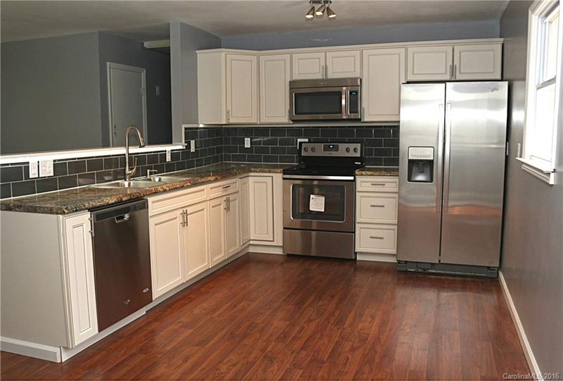 5493 Whiting Ave, Kannapolis, NC 28083