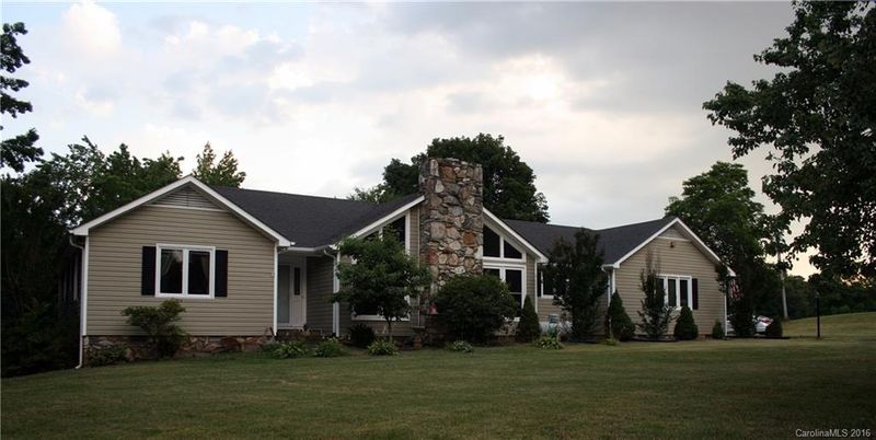 1407 High Shoals Rd, Lincolnton, NC 28092