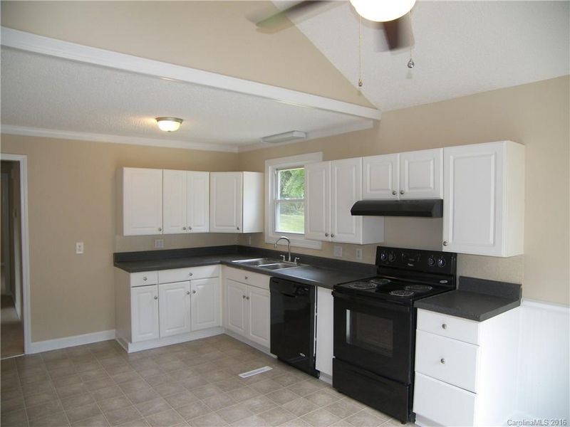 6505 Trammel Ln, Charlotte, NC 28227