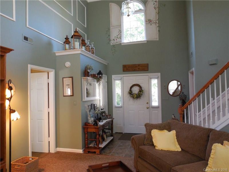 4411 Derbyshire Ln, Matthews, NC 28104