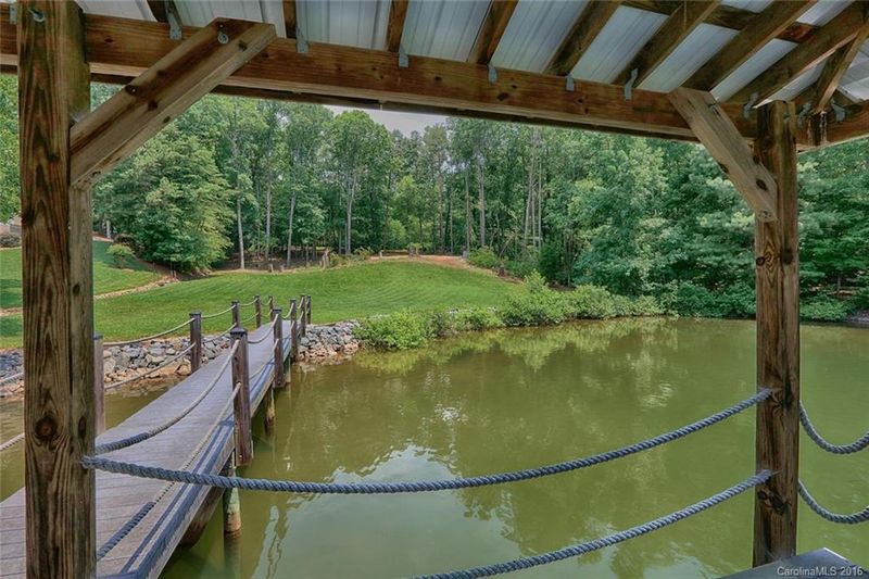306 Southfork Rd, Mooresville, NC 28117