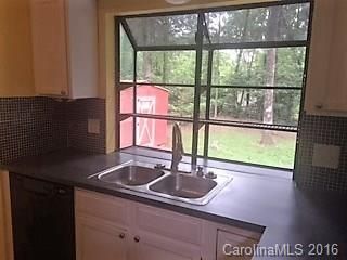 6320 Whitewater Dr, Charlotte, NC 28214