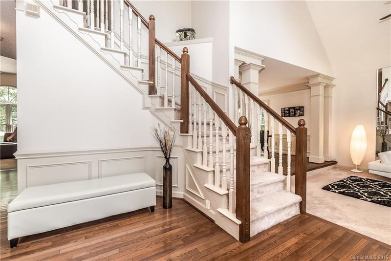 8121 Long Nook Ln, Charlotte, NC 28277