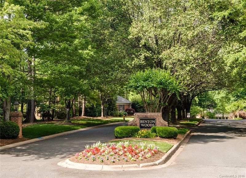 9227 Tillot Dr, Matthews, NC 28105