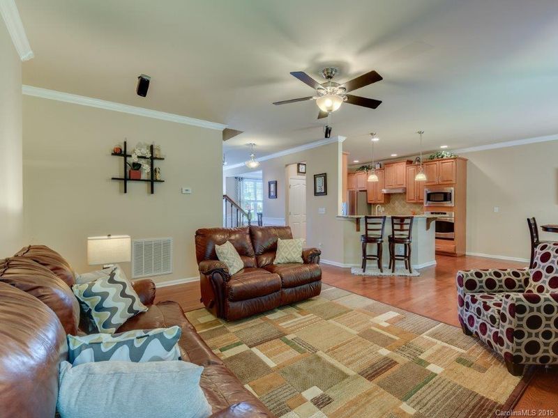1007 Hawker Rd, Matthews, NC 28104