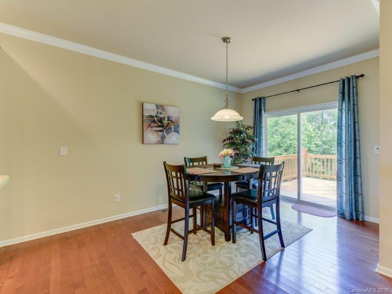 1007 Hawker Rd, Matthews, NC 28104