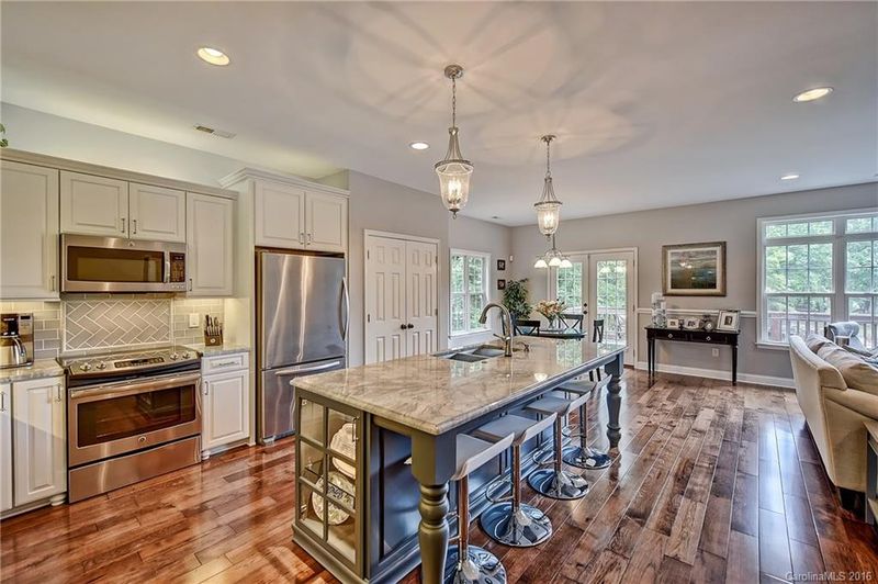 21606 Rio Oro Dr, Cornelius, NC 28031
