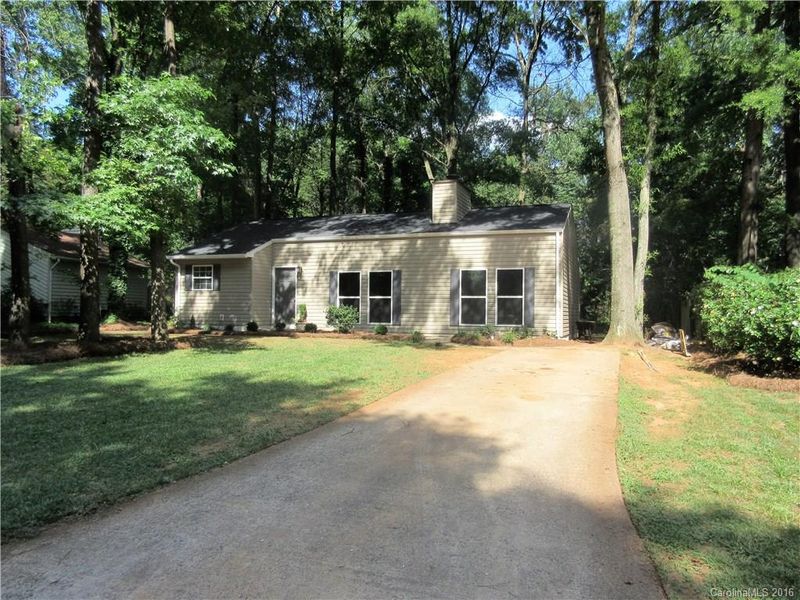 4827 Mcalpine Ln, Charlotte, NC 28212