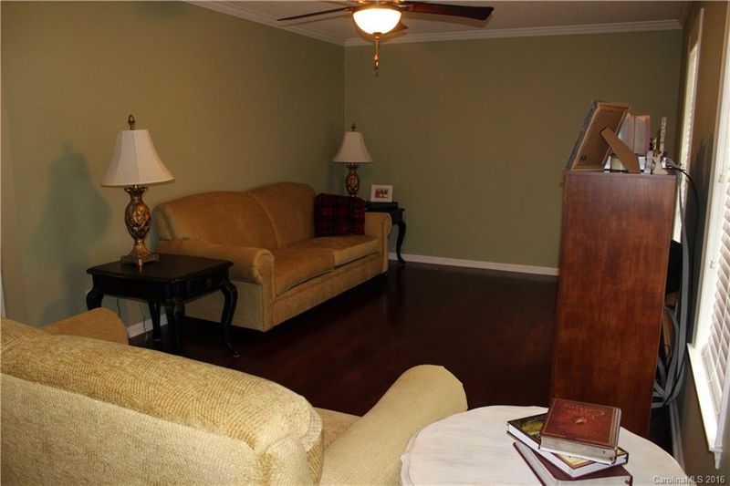 625 Shoal Rd, Lincolnton, NC 28092