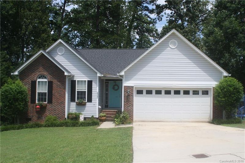 2342 Eagle Glen Ct, Gastonia, NC 28056