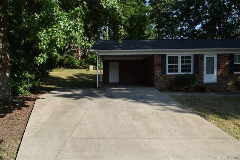 924 Horseshoe Lake Rd, Lincolnton, NC 28092