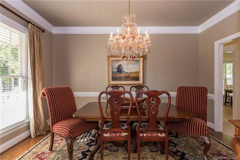 107 Lingle Dr, Davidson, NC 28036