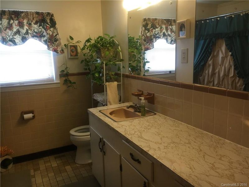8520 Hwy 200 Hw, Midland, NC 28107