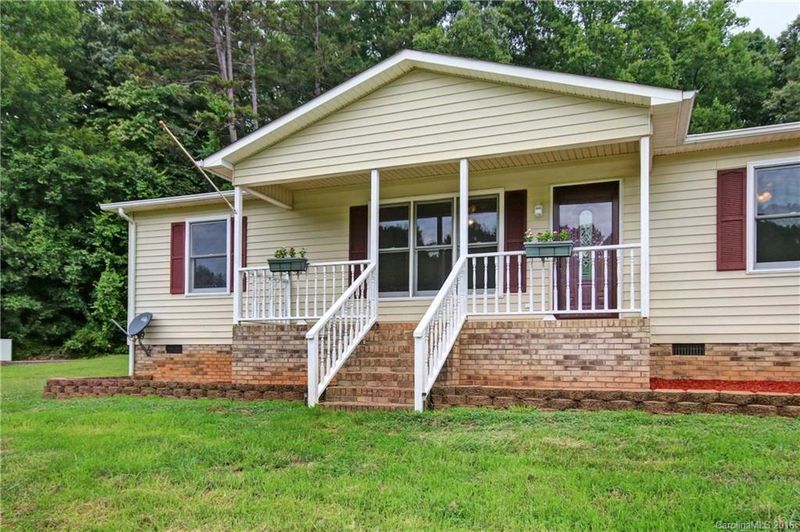 138 Bramblewood Dr, Statesville, NC 28625