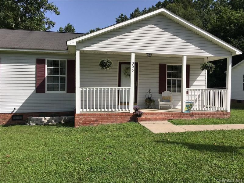 306 Clayton St, Cherryville, NC 28021