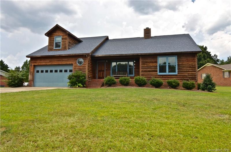323 Todd Cir, Wingate, NC 28174