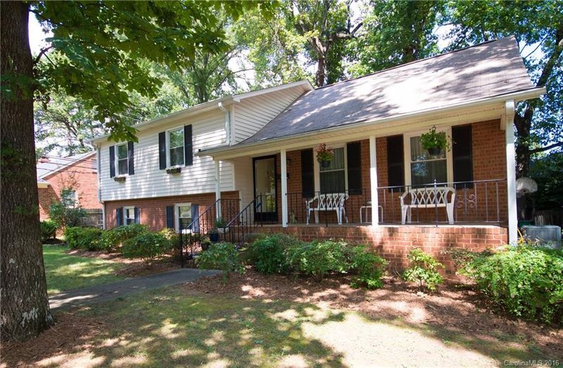 5121 Baker Dr, Charlotte, NC 28210