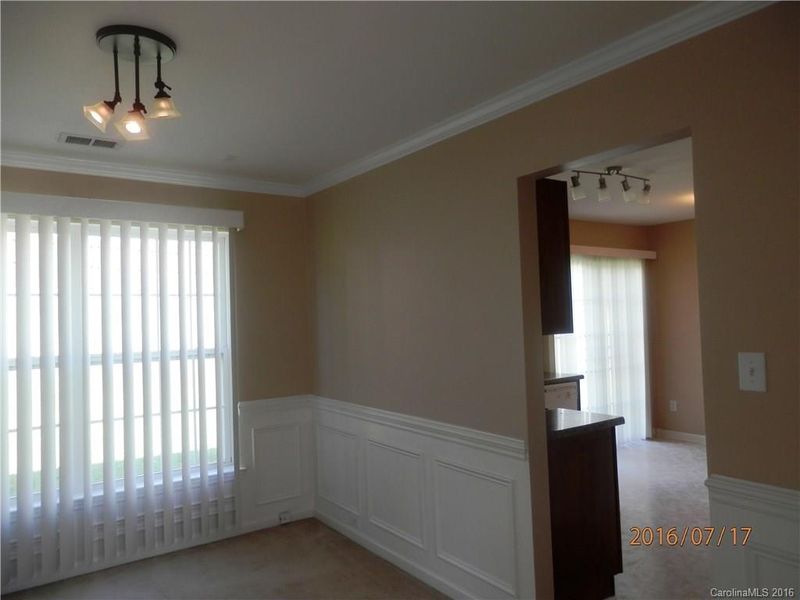 11010 Treebranch Dr, Charlotte, NC 28216