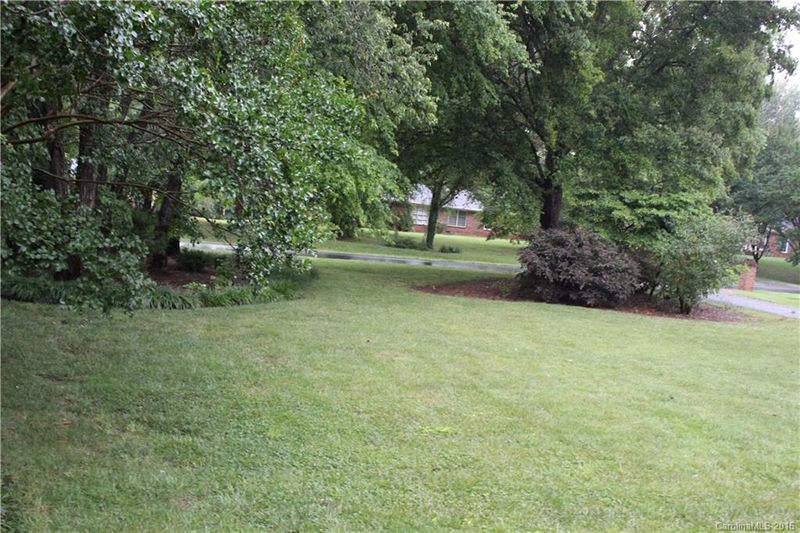 7340 Pine Lake Ln, Mint Hill, NC 28227