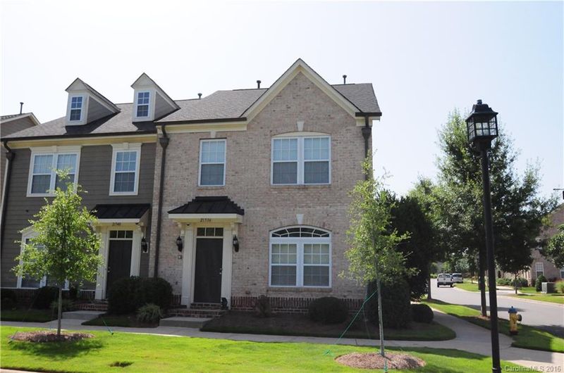 21536 Old Canal St #9, Cornelius, NC 28031