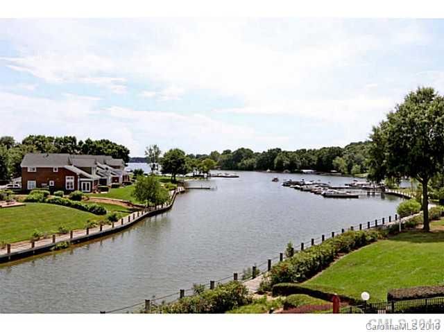 18543 Harborside Dr #18, Cornelius, NC 28031