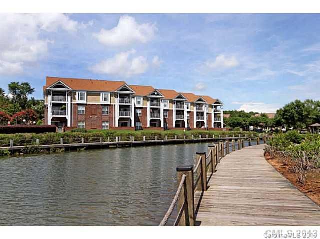 18543 Harborside Dr #18, Cornelius, NC 28031