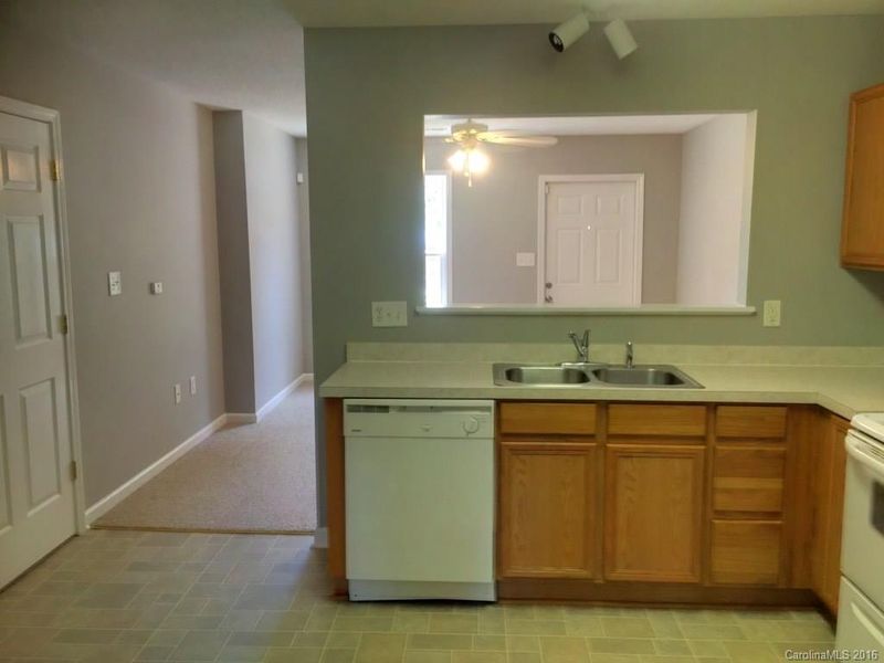 119 Steam Engine Dr #103, Mooresville, NC 28115