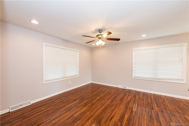 809 Edgehill Dr, Monroe, NC 28110