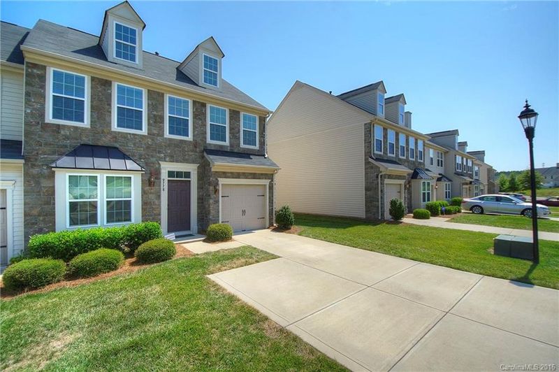 9778 Springholm Dr #60, Charlotte, NC 28278