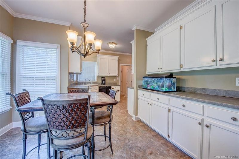 2603 Firethorn Ct, Gastonia, NC 28056