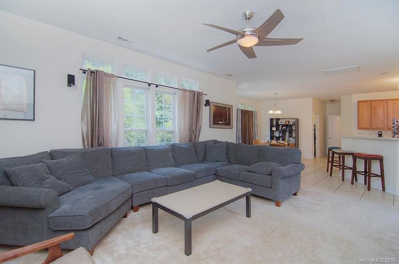 13417 Honeytree Ln, Pineville, NC 28134