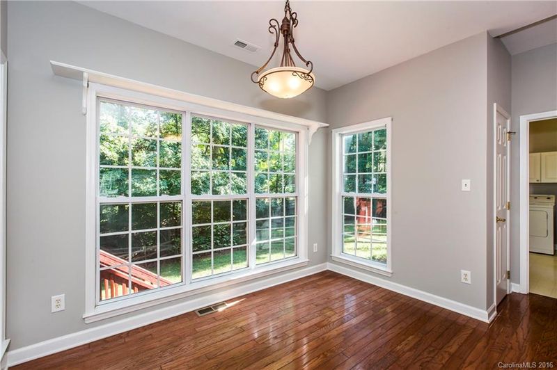 1828 Cloudburst Dr, Matthews, NC 28105
