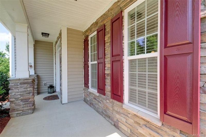 5909 Mcdowell Run Dr, Huntersville, NC 28078