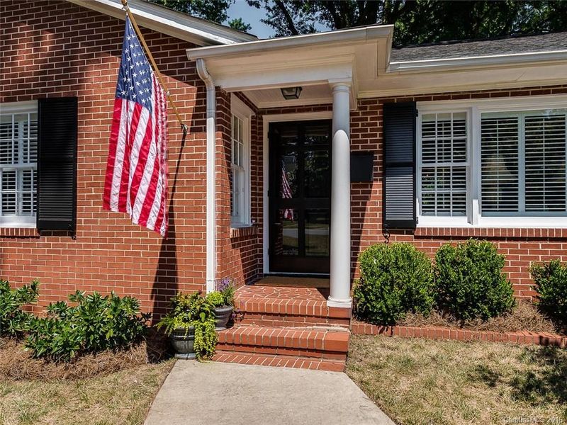 1210 Aylesford Rd, Charlotte, NC 28211