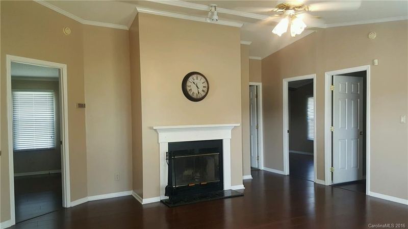 3710 Silver St, Claremont, NC 28610