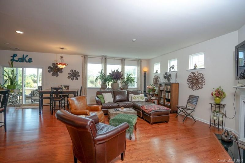 1632 Fairntosh Dr, Fort Mill, SC 29715