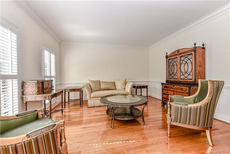 7228 Governors Row, Charlotte, NC 28277