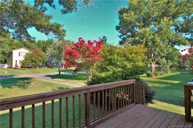 1039 Hay Row Rd, Clover, SC 29710