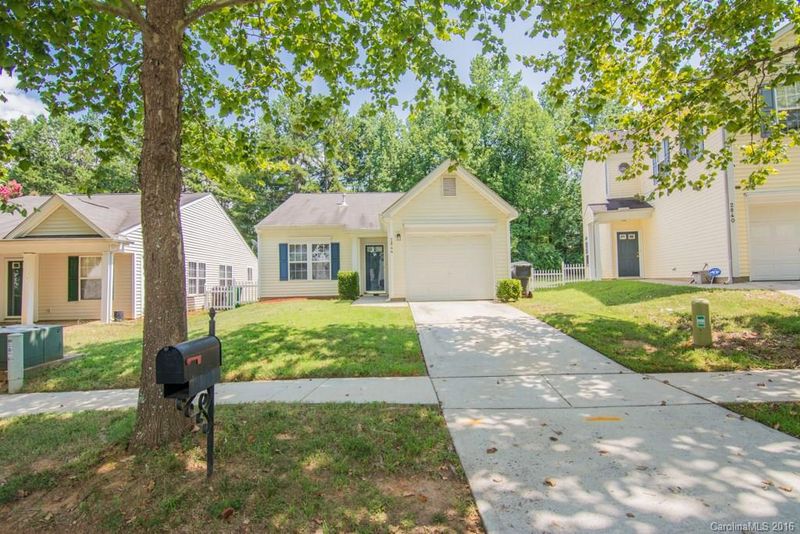 2844 Oasis Ln, Charlotte, NC 28214