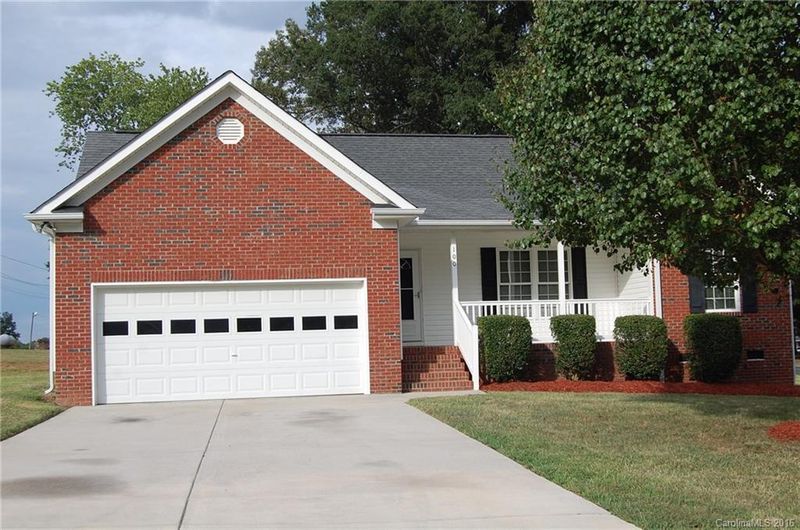 100 Kris Haven Dr, Marshville, NC 28103