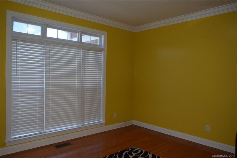 16733 Silversword Dr, Charlotte, NC 28213