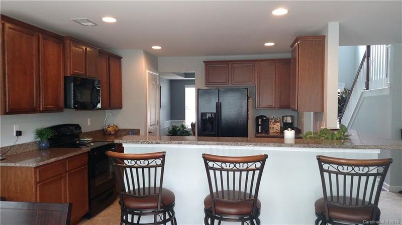 105 Matuka Ct, Mount Holly, NC 28120