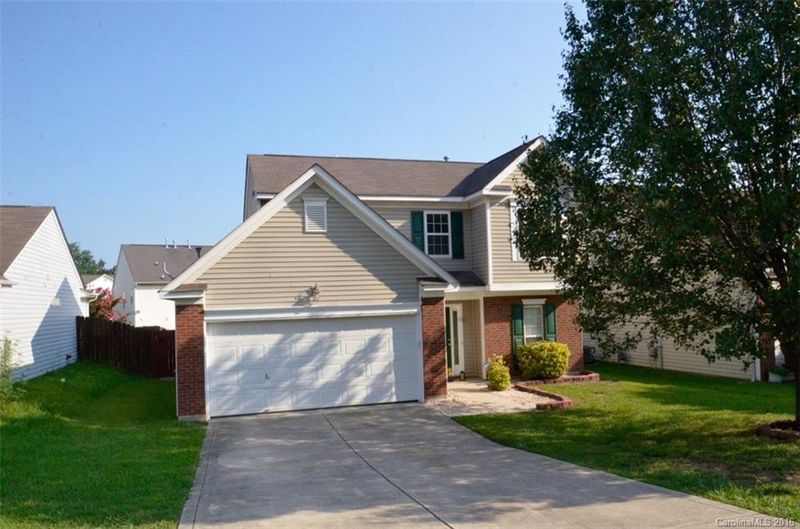 12607 Deaton Hill Dr, Charlotte, NC 28269