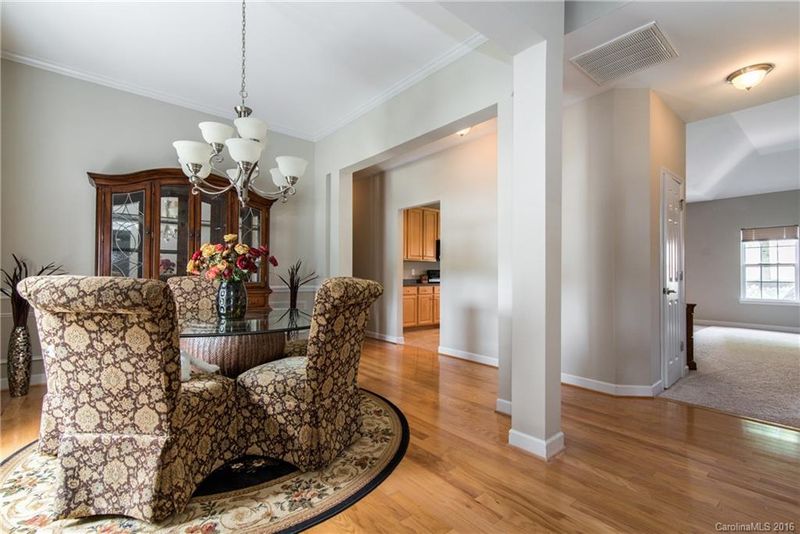 1300 Mallory Ln, Waxhaw, NC 28173