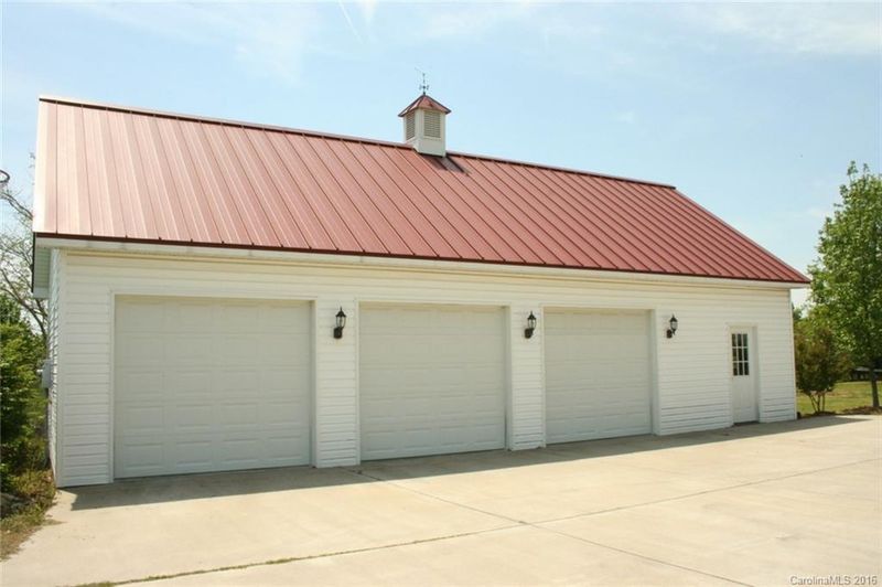 1525 Bate Harvey Rd, Clover, SC 29710