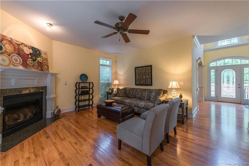 11315 Whispering Leaf Ct, Mint Hill, NC 28227