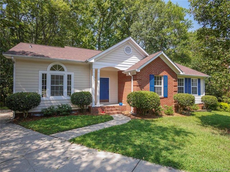 10703 Trumble Ln, Charlotte, NC 28262