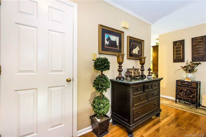 801 Cornwallis Ave #6, Gastonia, NC 28056