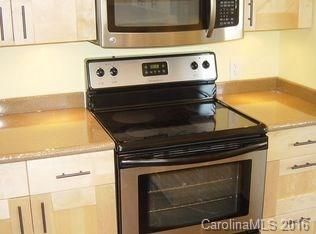 3137 Columbus Cir, Charlotte, NC 28208