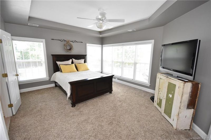 20113 Colony Point Ln, Cornelius, NC 28031